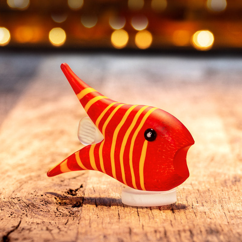 GILLY FISH - Souvenir, Souvenir, [Borowski Art Glass in Asia]